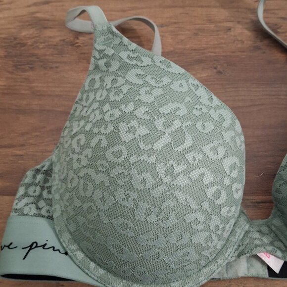 PINK Victorias Secret 34C Bra Underwire Padded Light Green Lace - Picture 3 of 5